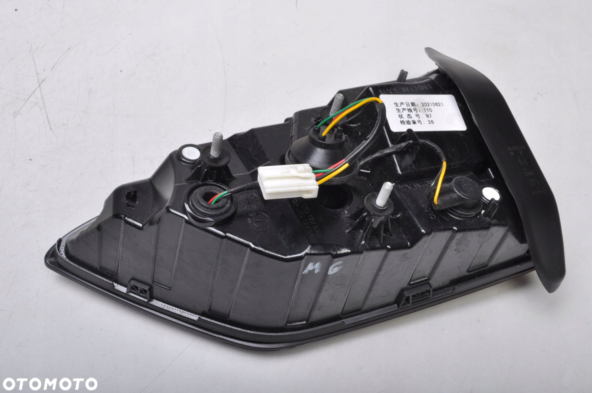 MG ZS LAMPA LEWA TYLNA LEWY TYŁ W KLAPĘ 10571683 LIFT SUV - 5