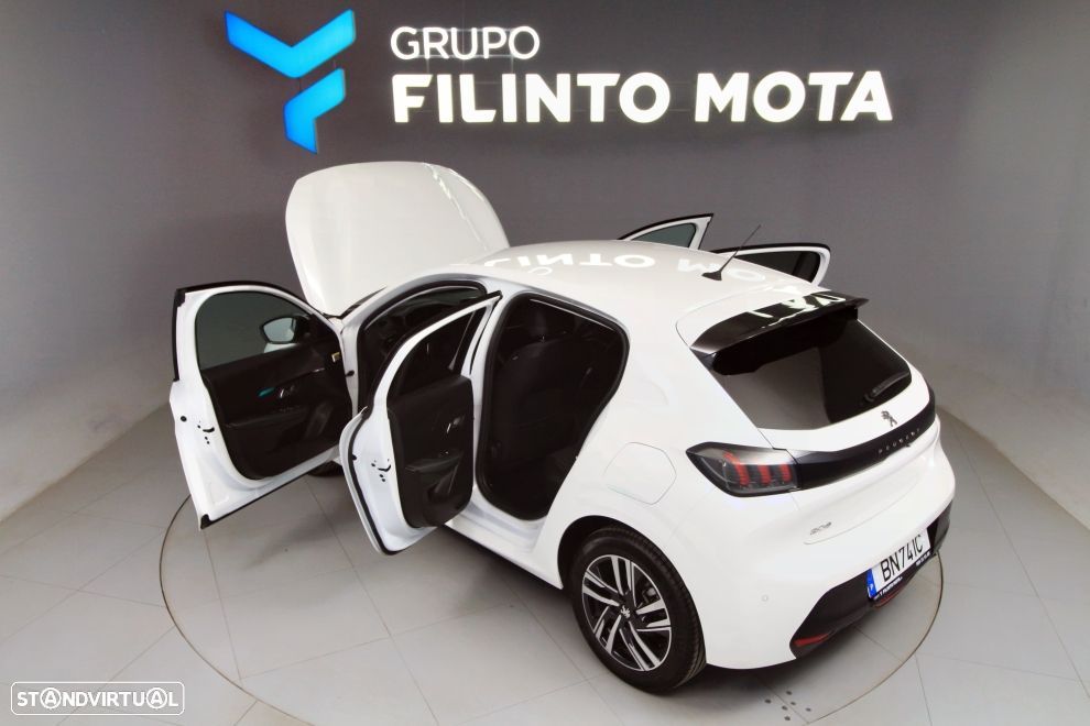 Peugeot 208 - 12