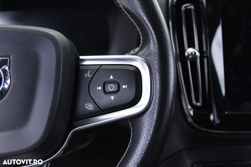 Volvo XC 40 T4 AWD R-Design - 29