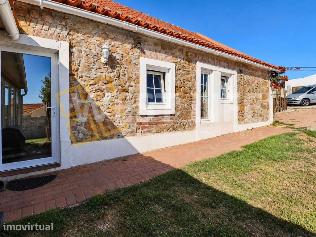 Moradia T2 com Espaço Exterior e Excelente Potencial | EXCLUSIVO WE... - Grande imagem: 3/27