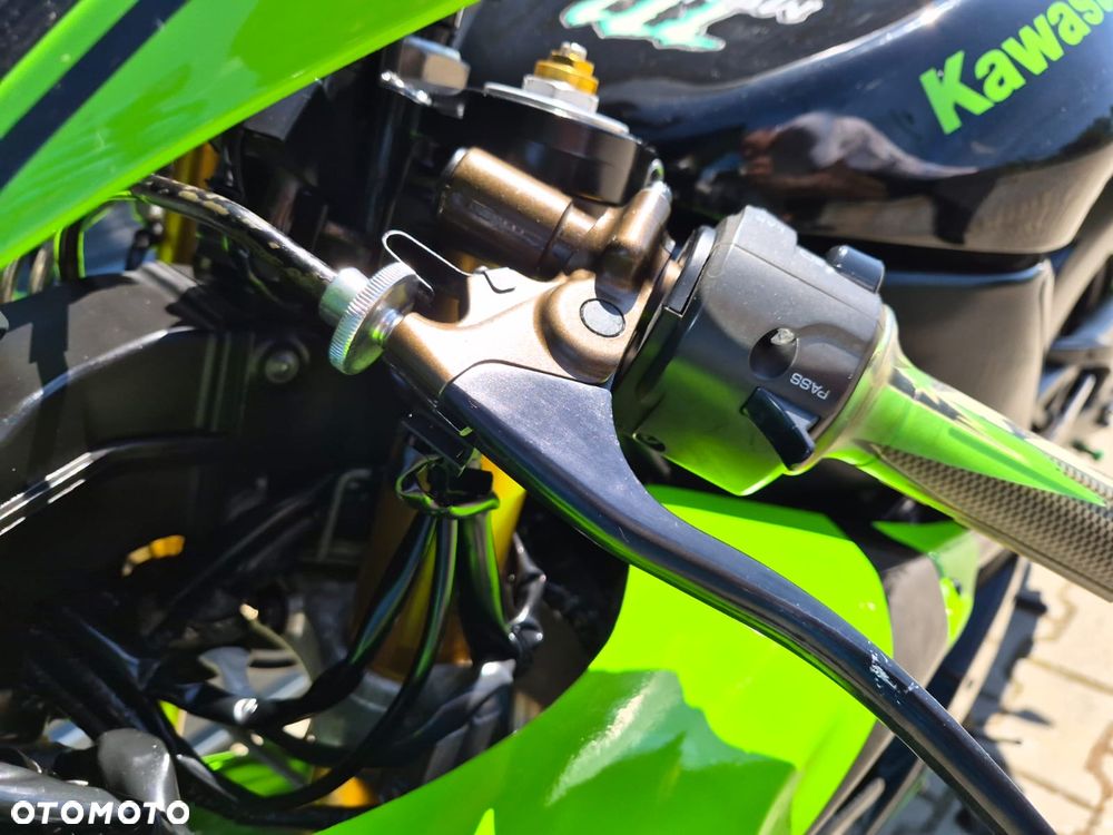 Kawasaki ZX - 18