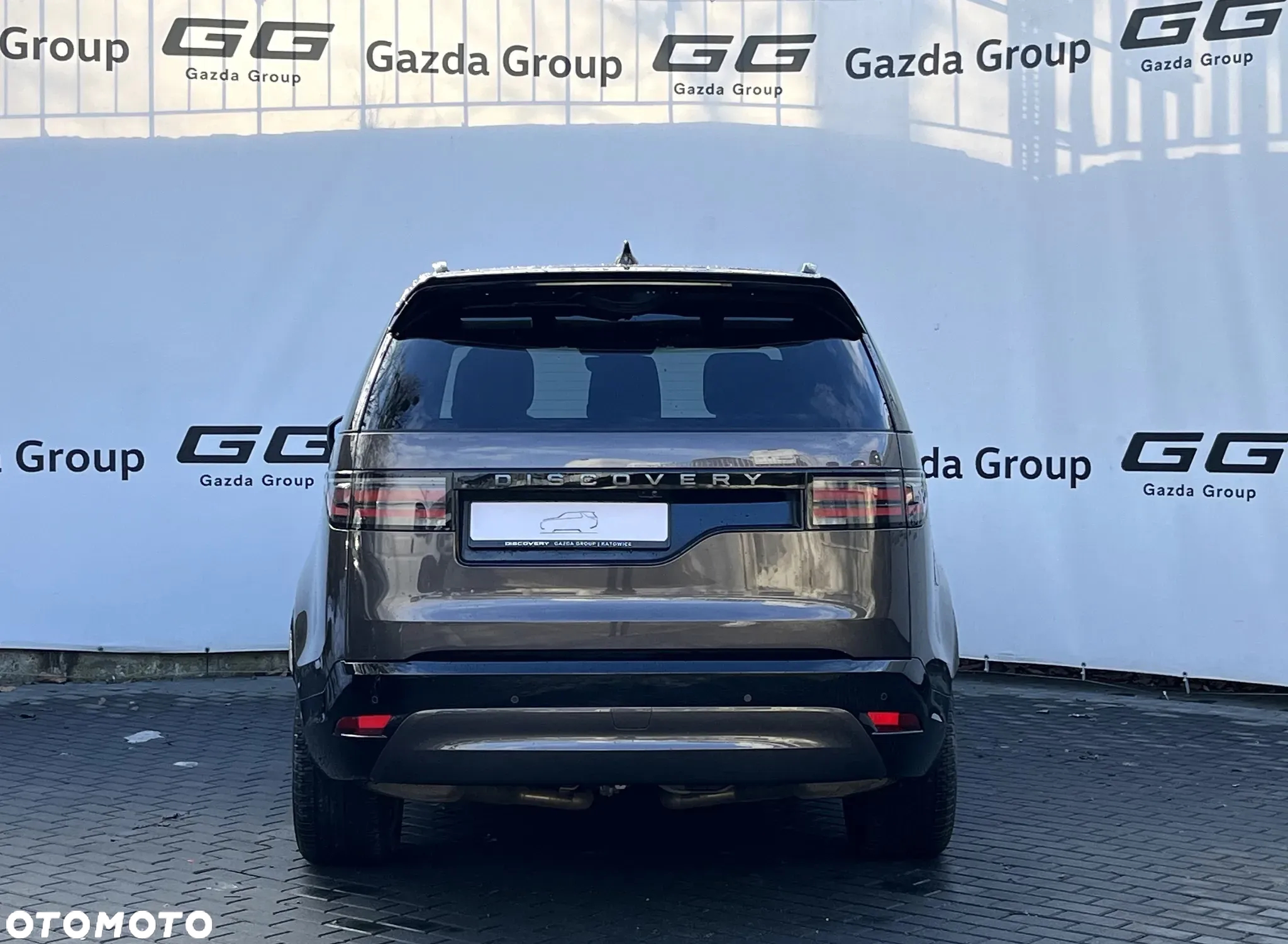 Land Rover Discovery D250 Dynamic SE - 13