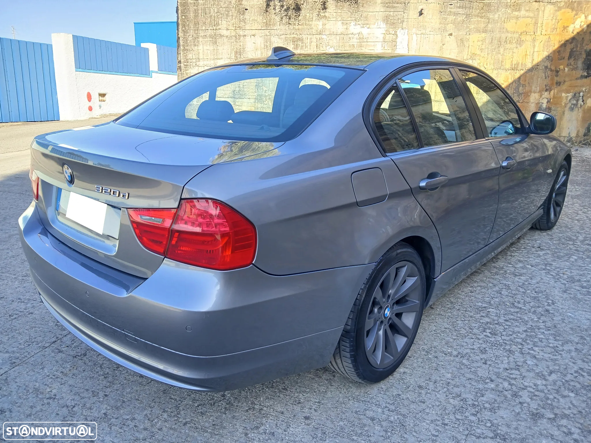 BMW 320 d Navigation Sport - 11