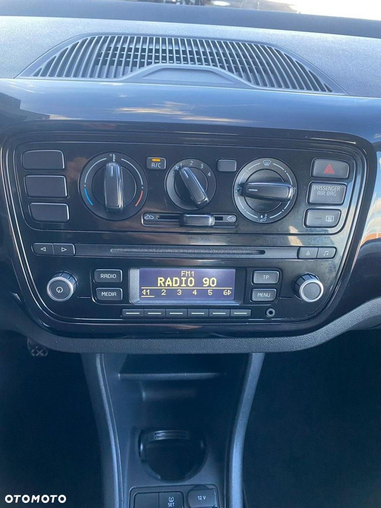 Volkswagen up! - 11