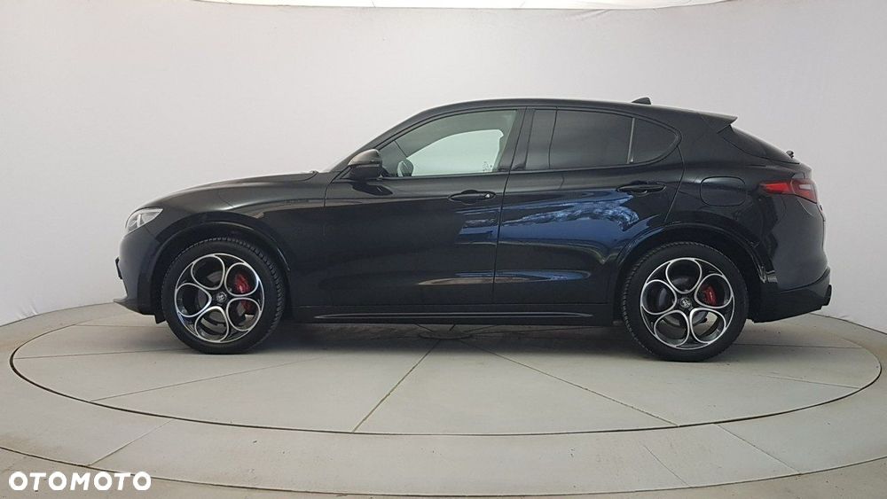 Alfa Romeo Stelvio - 4