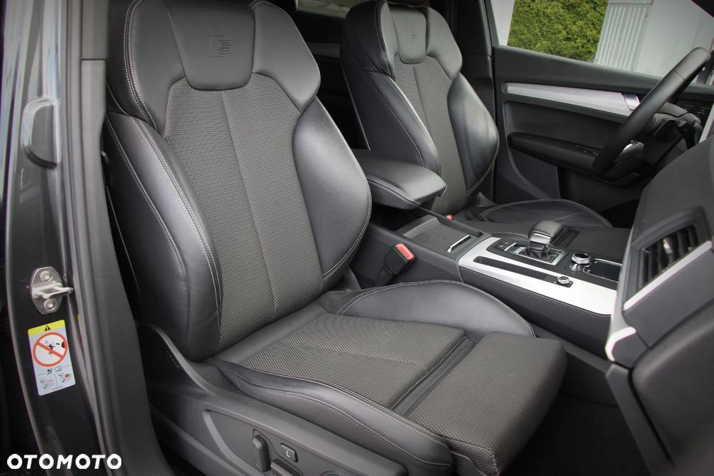 Audi Q5 55 TFSIe quattro S tronic S line - 14