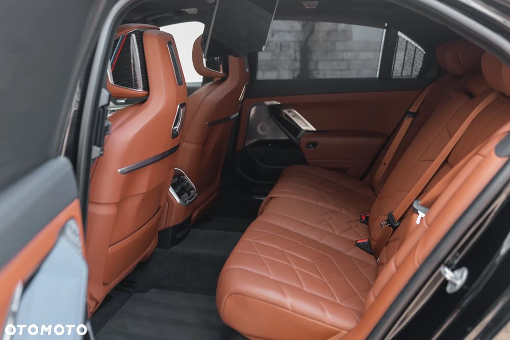 BMW i7 105.7kWh xDrive60 M Sport - 25