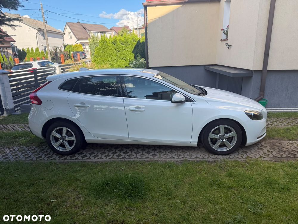 Volvo V40 D2 - 5