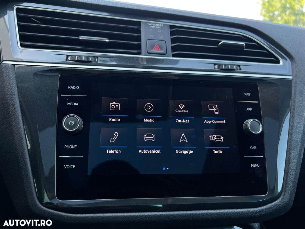 Volkswagen Tiguan - 34