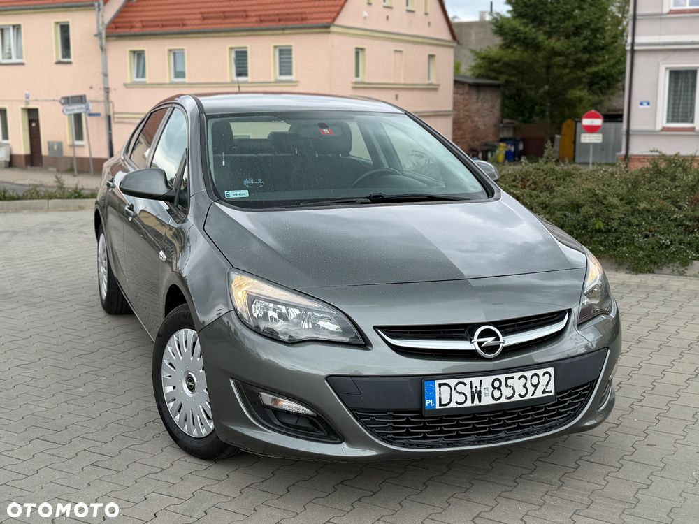 Opel Astra 1.6 Cosmo EU6 - 3