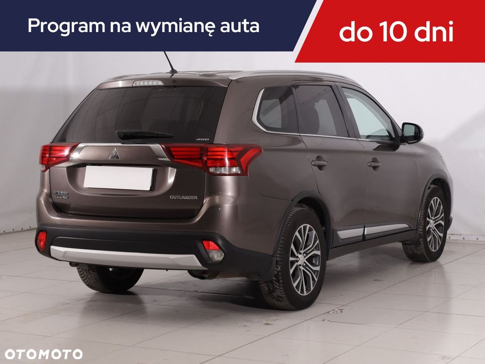 Mitsubishi Outlander - 7