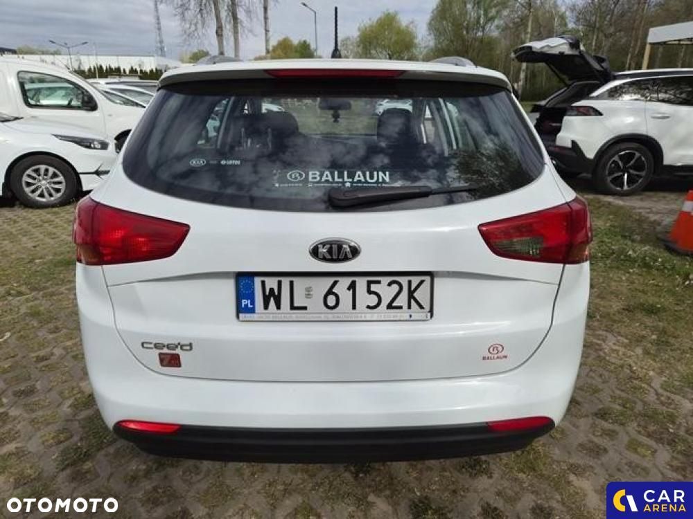 Kia Ceed - 4