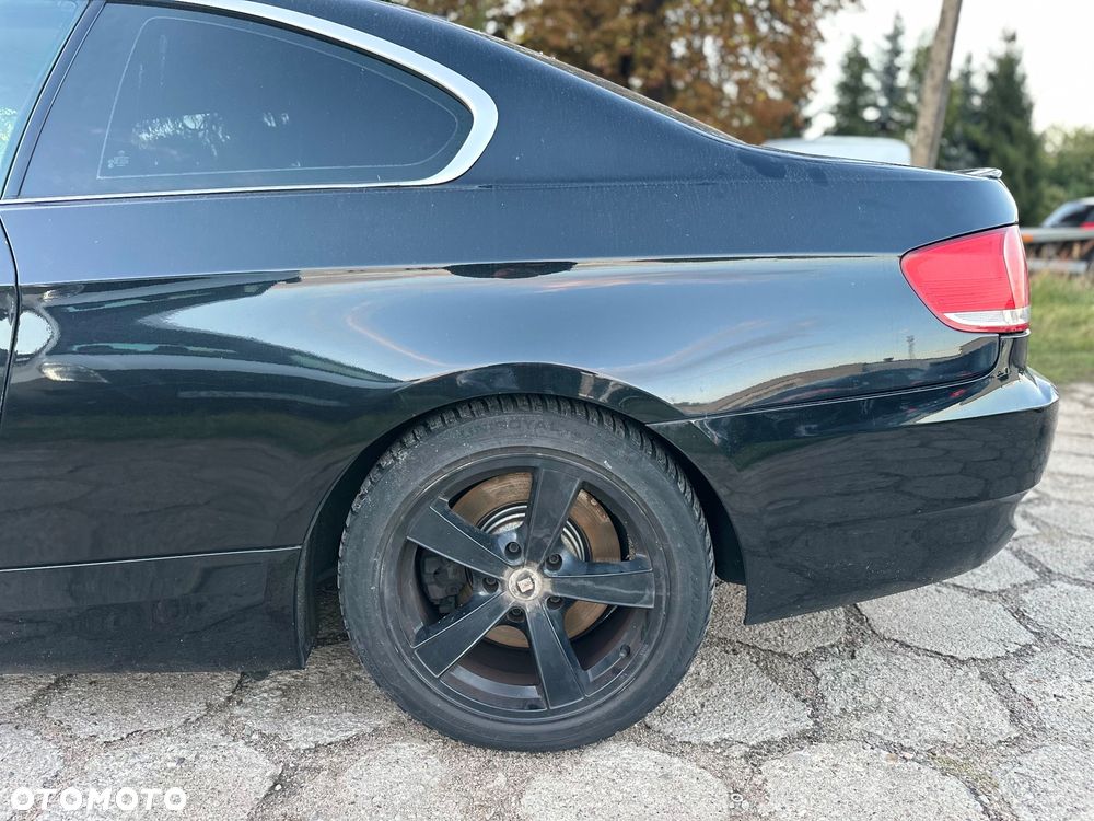 BMW Seria 3 335d Edition Exclusive - 14