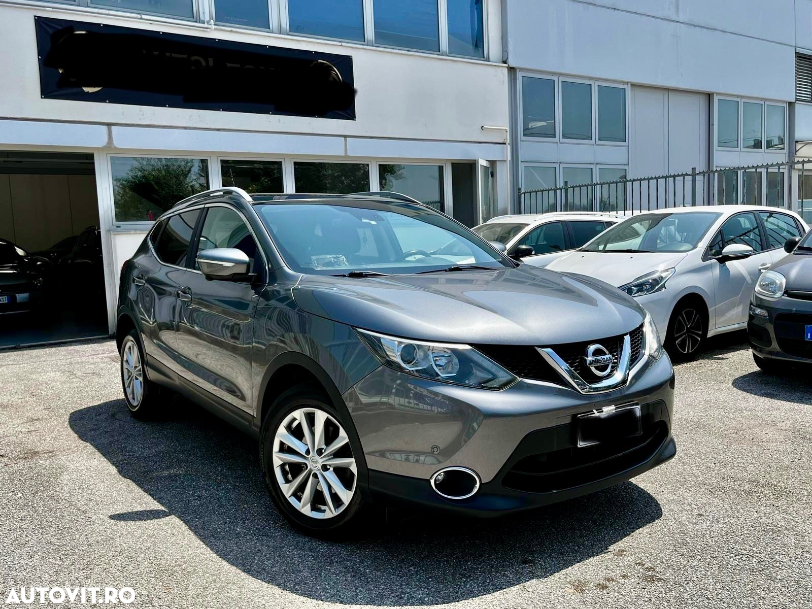 Nissan Qashqai 1.5 DCI Start/Stop Tekna - 2