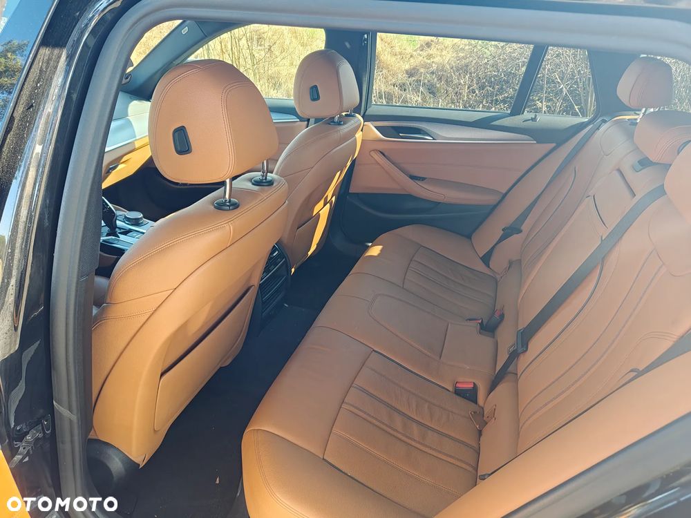BMW Seria 5 530d xDrive Sport Line - 11