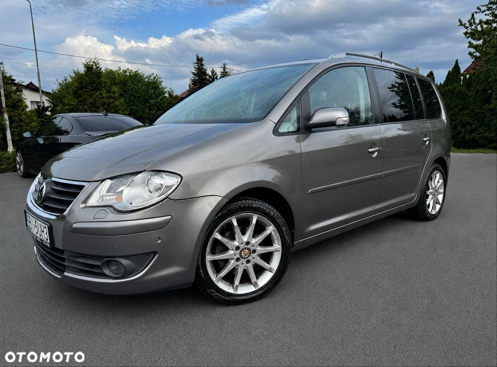 Volkswagen Touran - 3