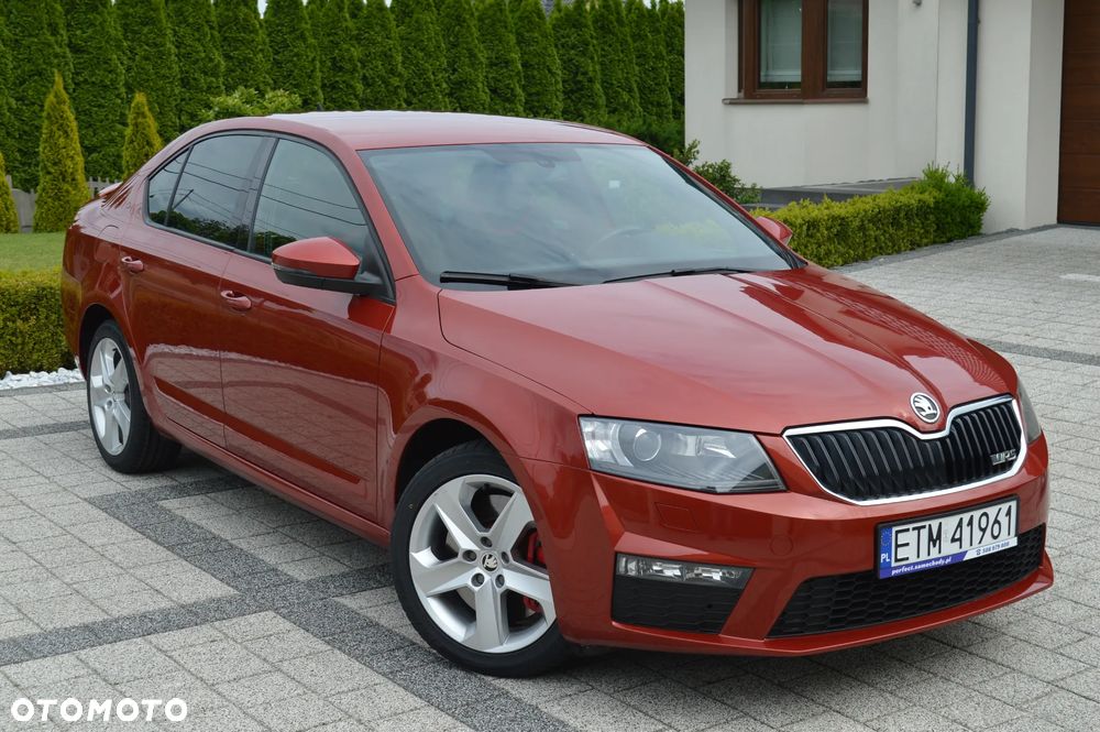 Skoda Octavia 2.0 TDI RS DSG - 2