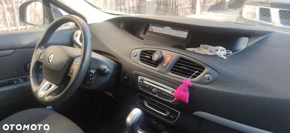 Renault Scenic - 3