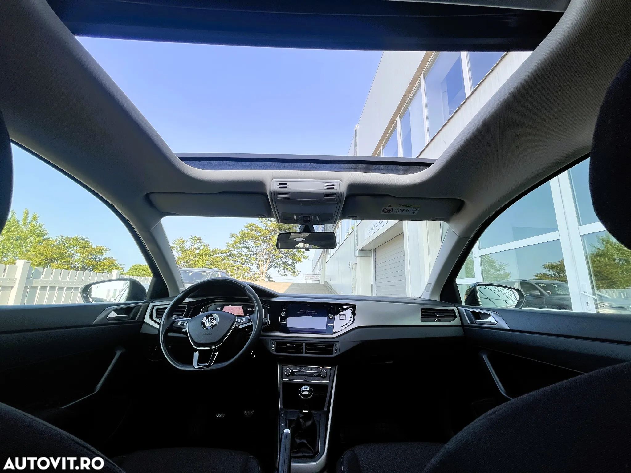 Volkswagen Polo 1.0 TSI Comfortline - 2