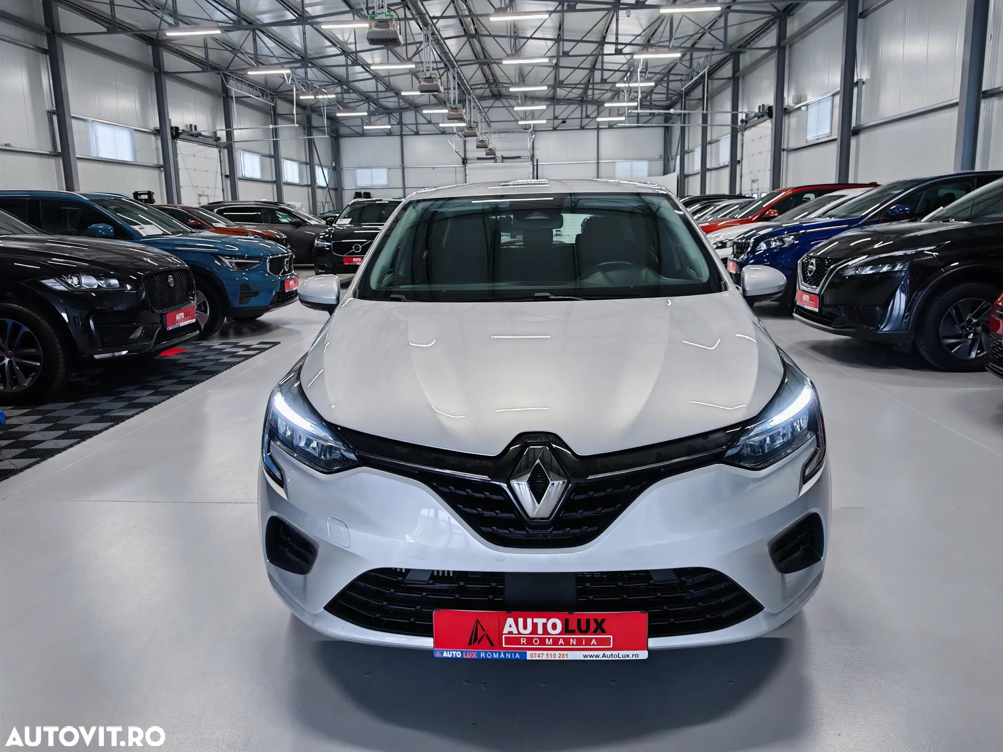 Renault Clio TCe 90 CVT TECHNO - 3