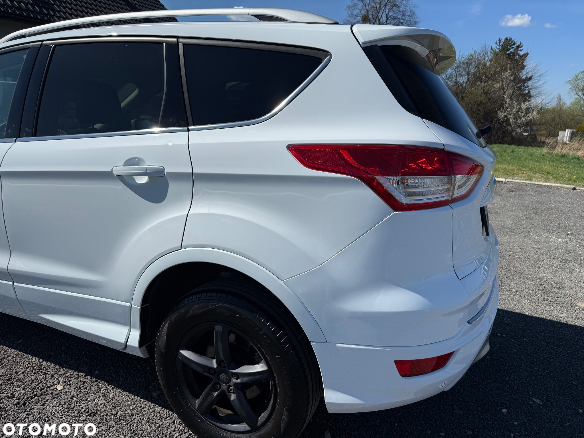 Ford Kuga 1.6 EcoBoost 2x4 Individual - 9
