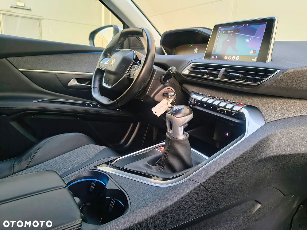 Peugeot 3008 - 12