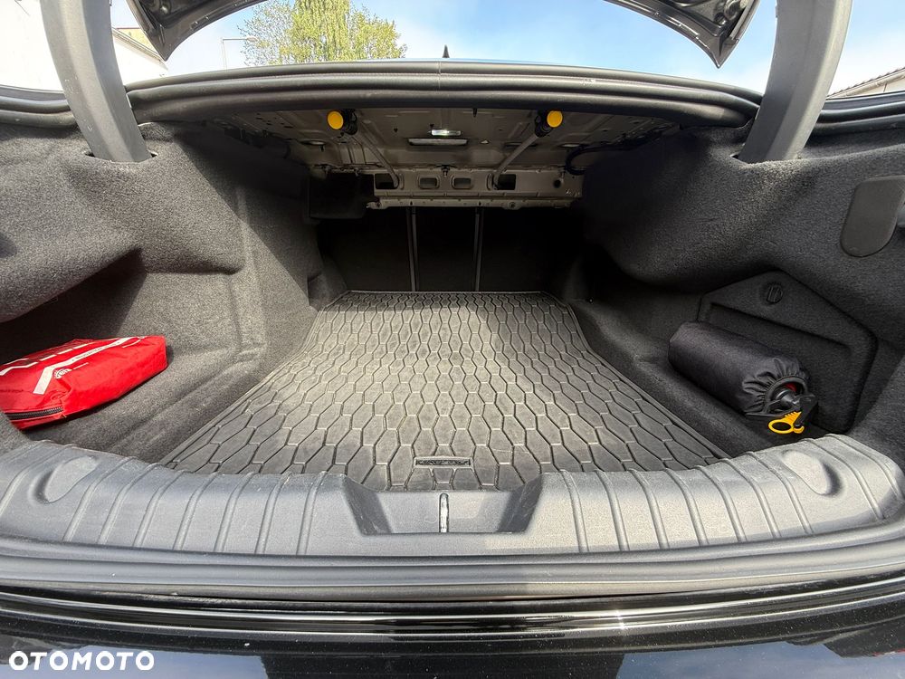 Jaguar XF 2.0 T Prestige - 22