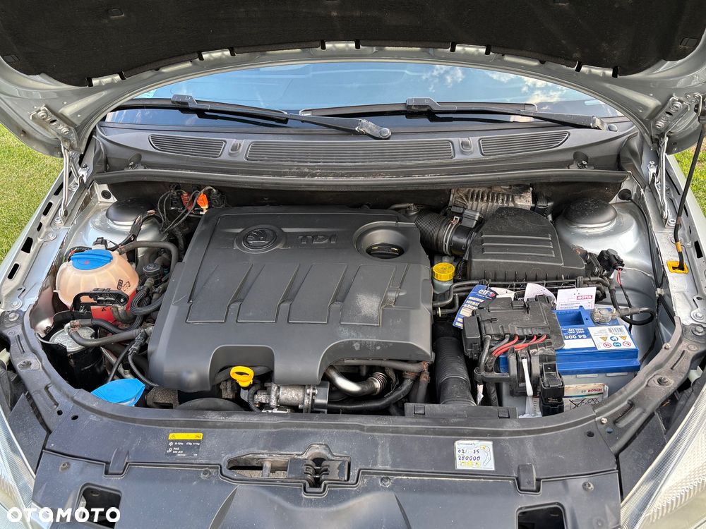 Skoda Fabia 1.6 TDI DPF Elegance Plus - 8