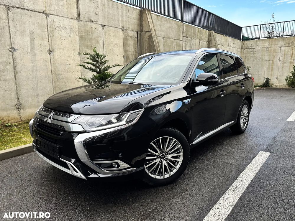 Mitsubishi Outlander PHEV 2.4 L 4X4 Intense - 1