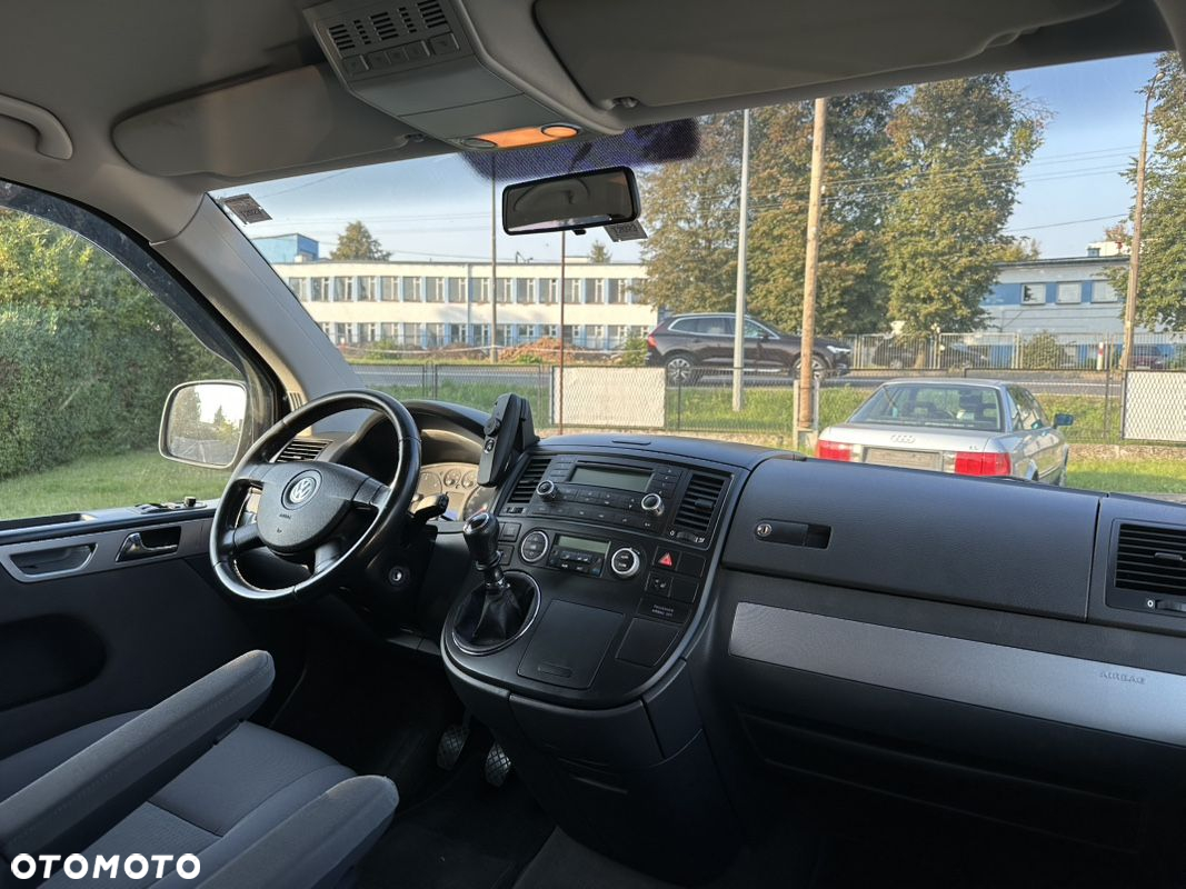 Volkswagen Multivan - 7