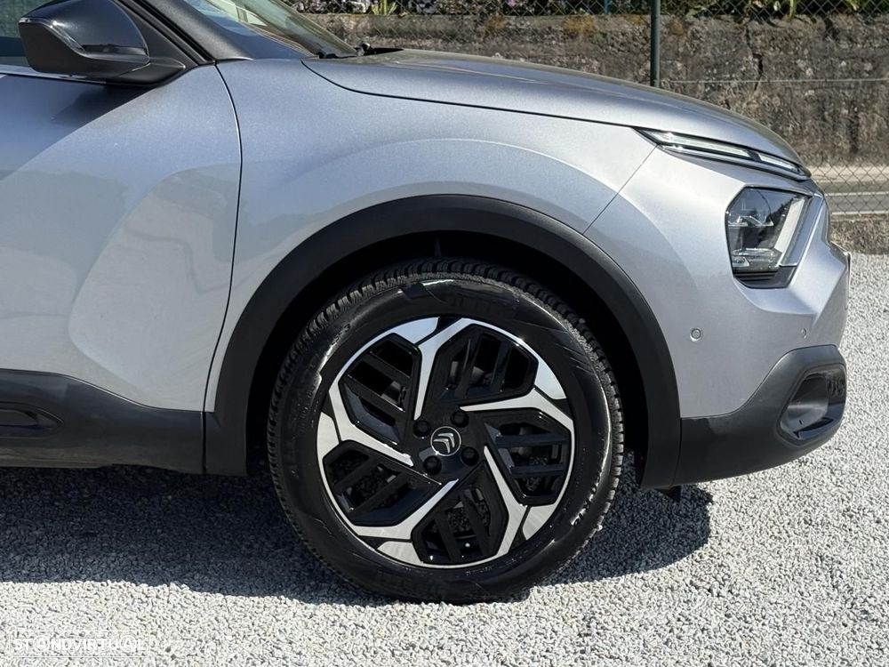 Citroën C4 1.2 PureTech Shine EAT8 - 8