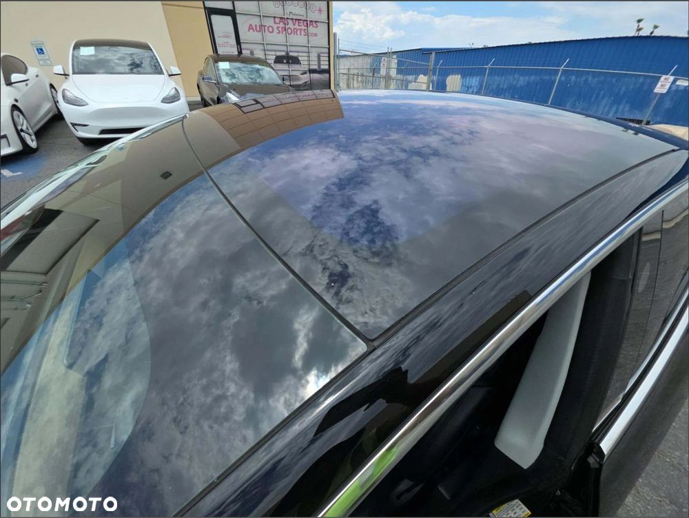 Tesla Model 3 Premium Langstreckenbatterie AWD Dual Motor - 13