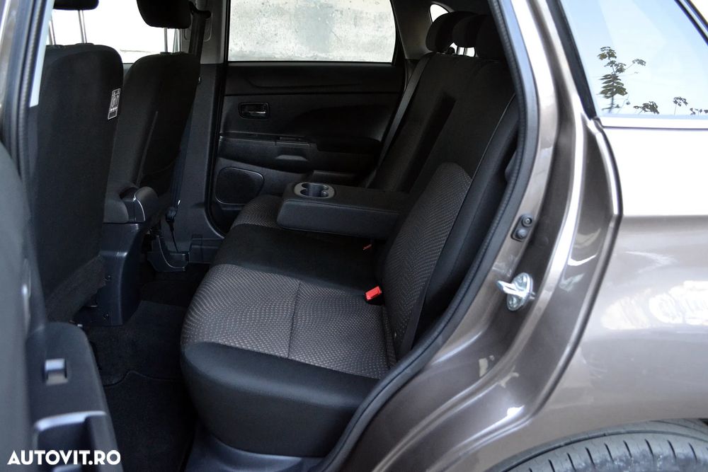 Mitsubishi ASX 1.8 DI-D 4WD Intense - 11