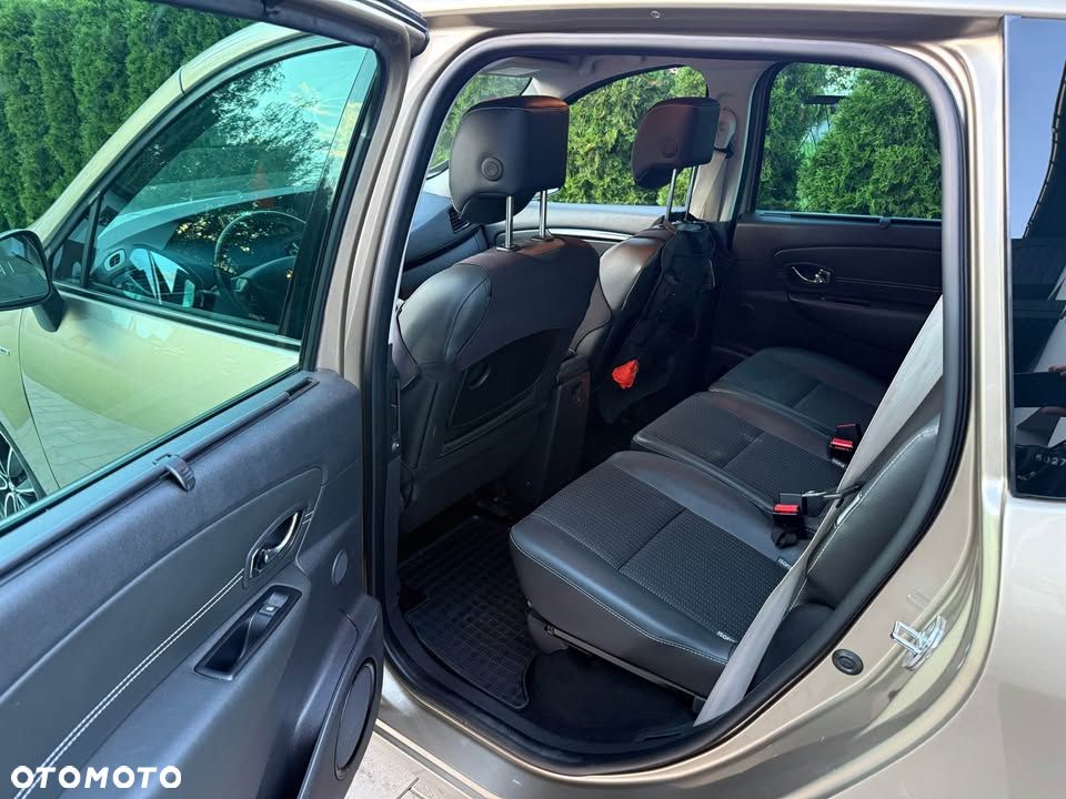 Renault Scenic 1.5 dCi Bose EDition - 8