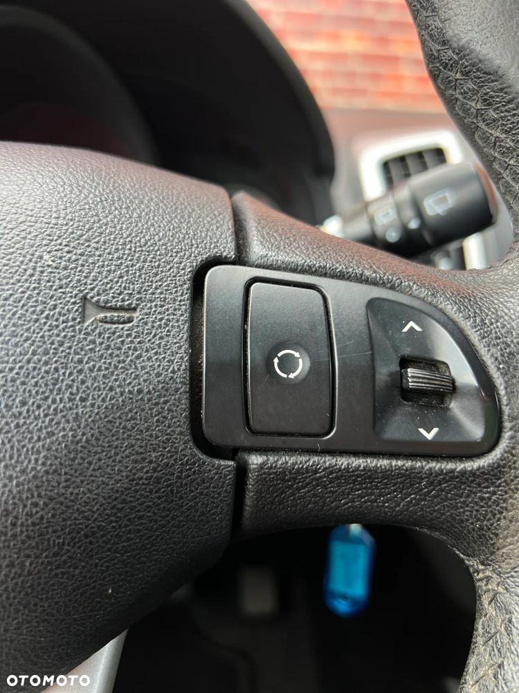 Kia Ceed - 25