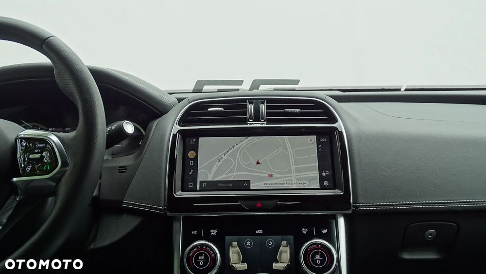 Jaguar XE D200 AWD R-Dynamic Black - 11