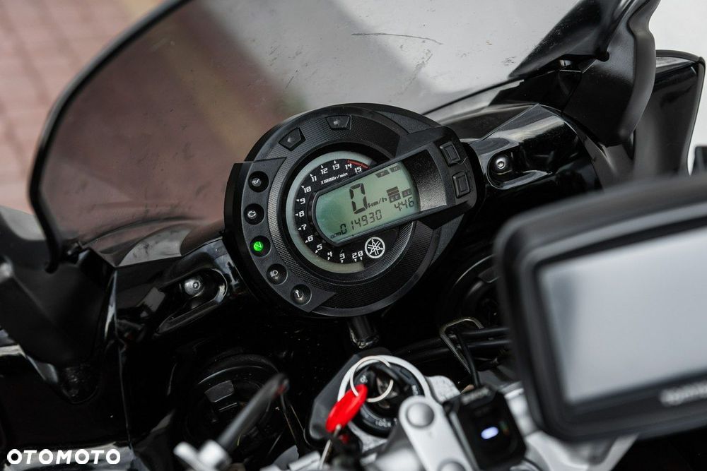 Yamaha FZ - 9