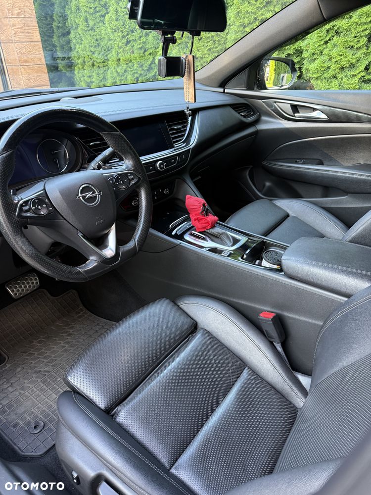 Opel Insignia - 10