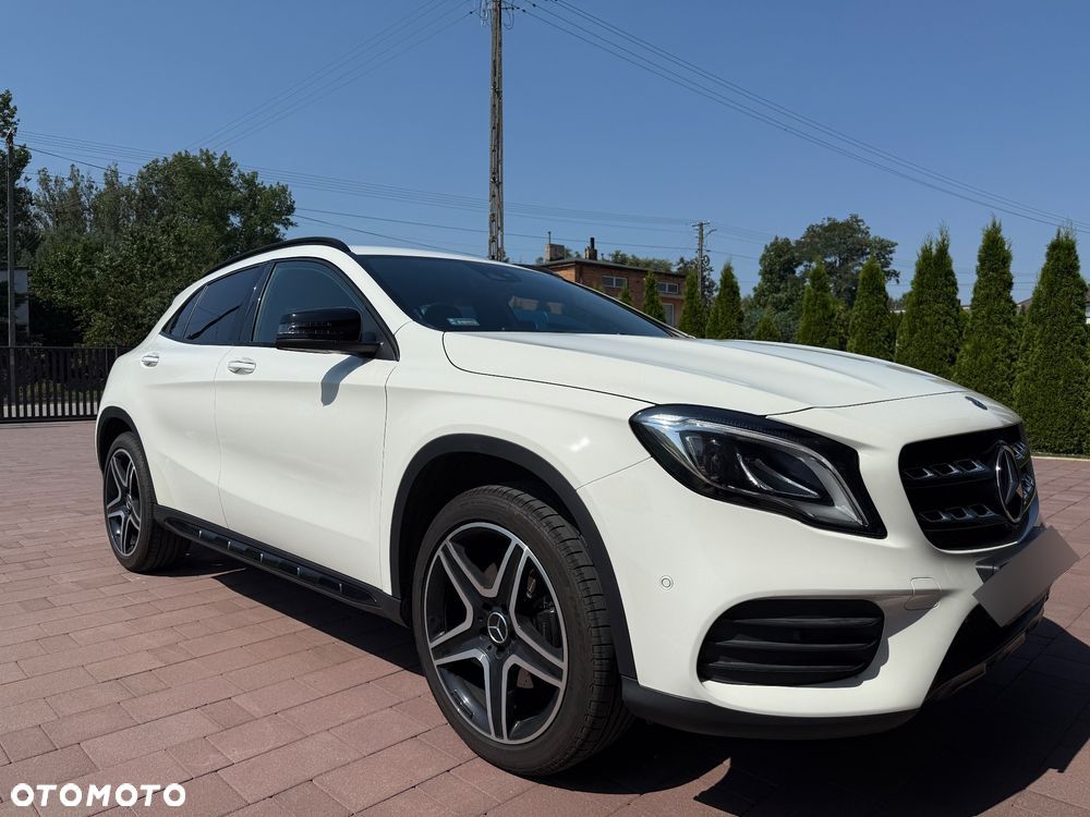 Mercedes-Benz GLA 220 4-Matic AMG Line - 2