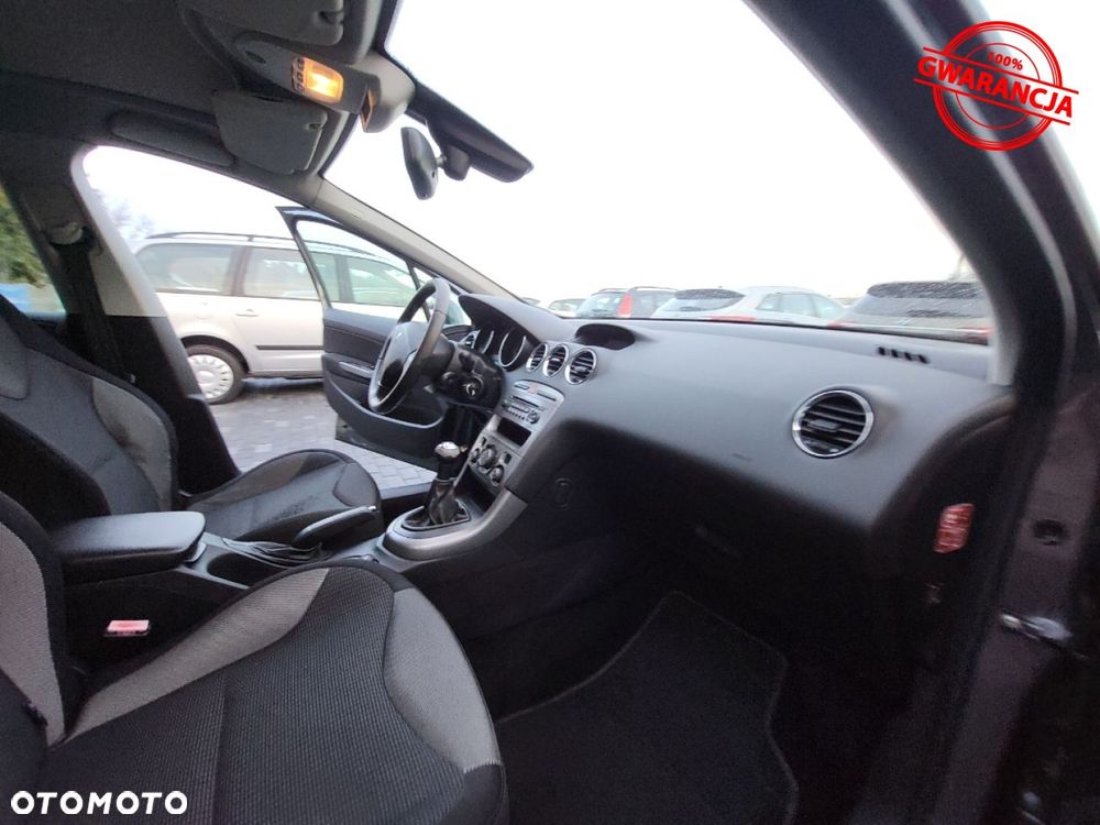 Peugeot 308 120 VTi Platinum - 37