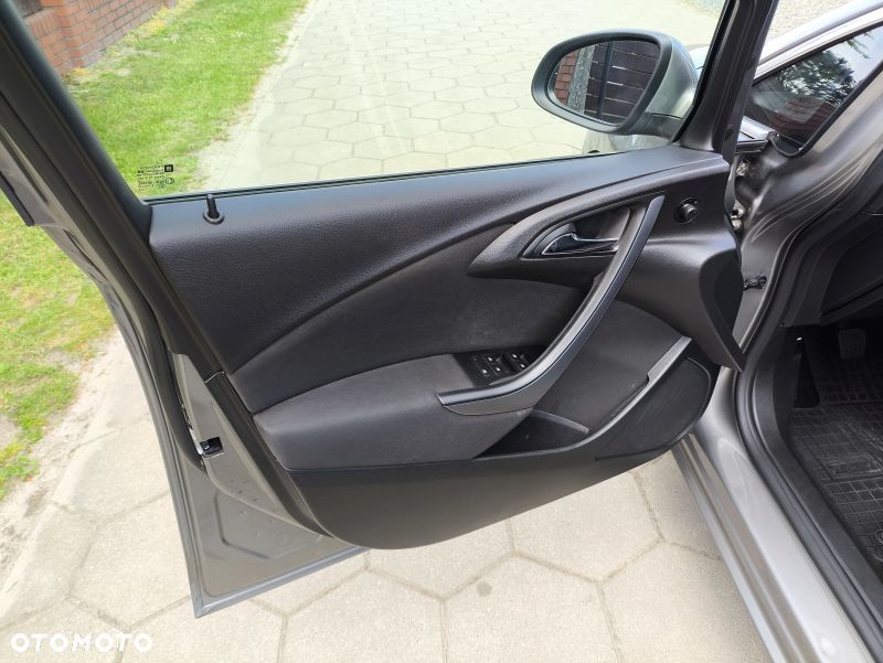 Opel Astra 1.4 T Executive - 5