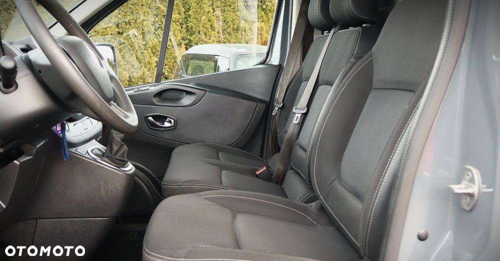 Renault Trafic - 15