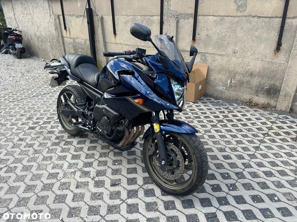 Yamaha XJ - 3
