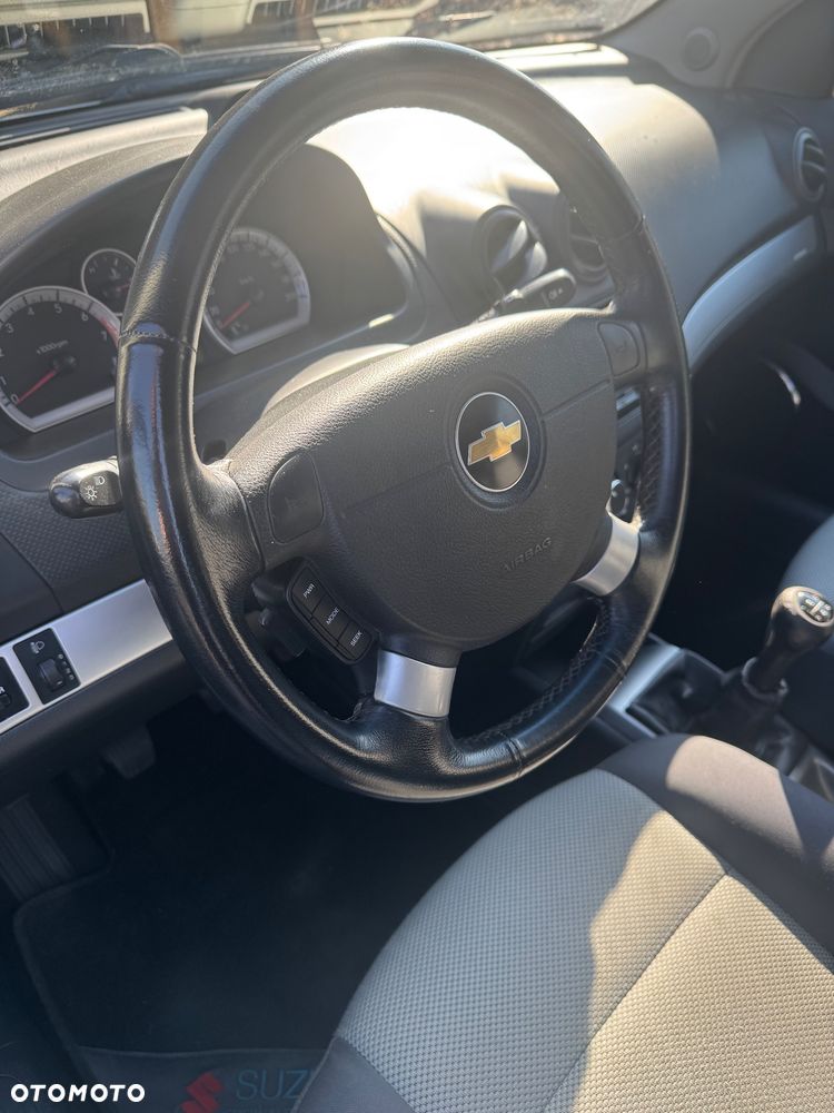 Chevrolet Aveo 1.2 LS - 15