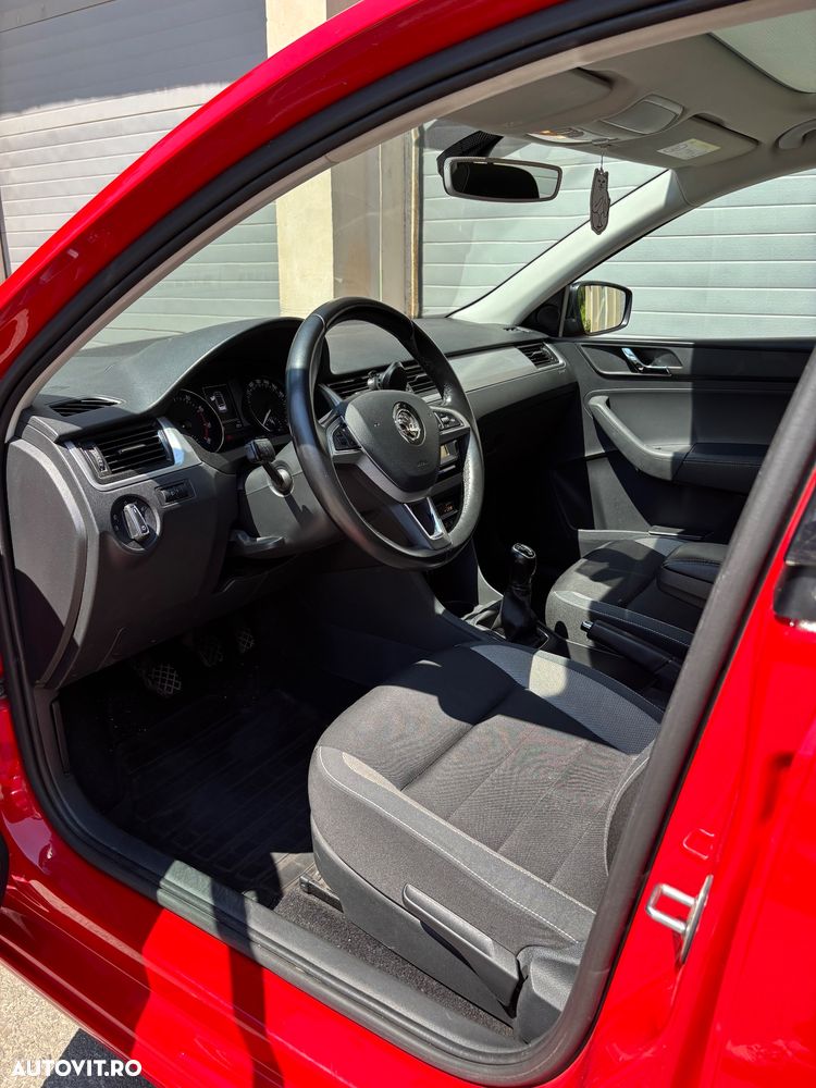 Skoda RAPID 1.2 TSI Active - 12