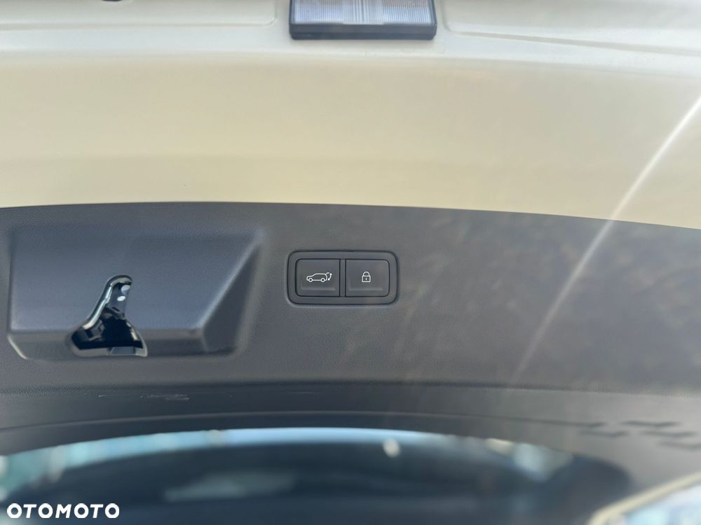 Hyundai Santa Fe 1.6 T-GDI PHEV Platinum 4WD 7os - 27