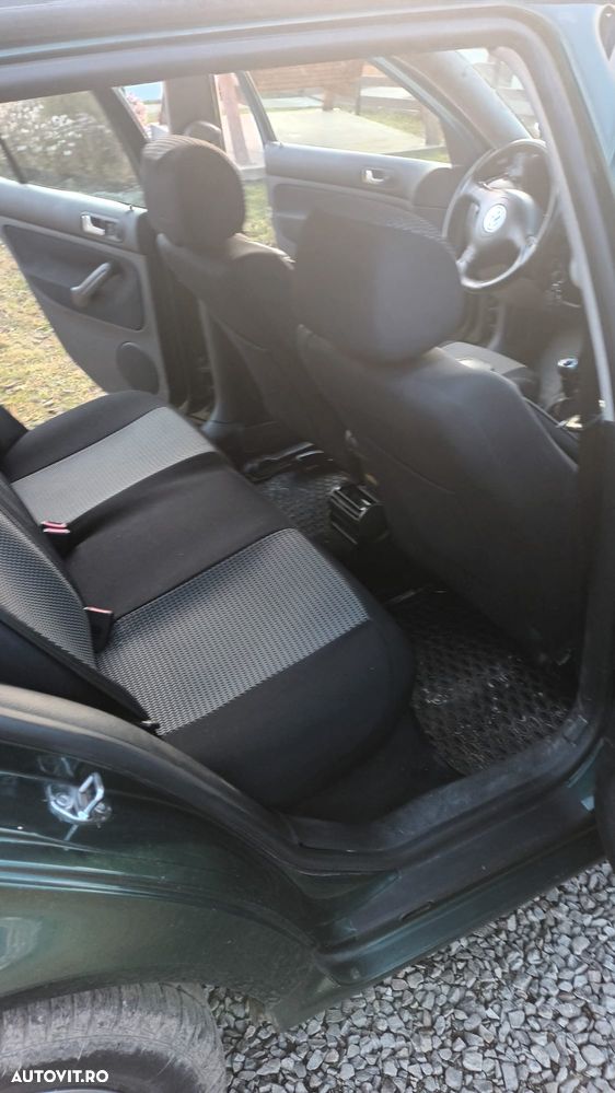 Volkswagen Golf - 11