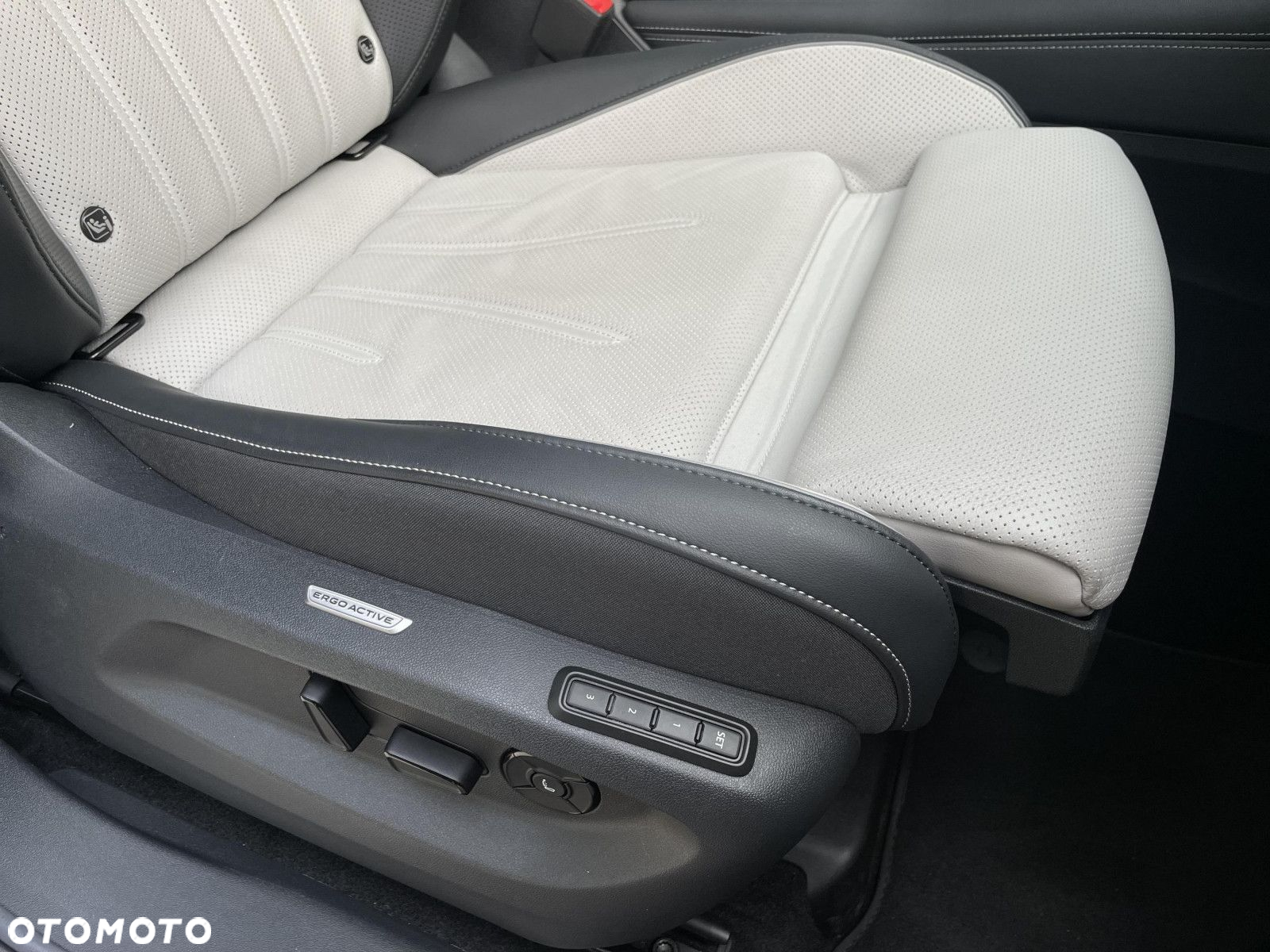 Volkswagen Tiguan - 24