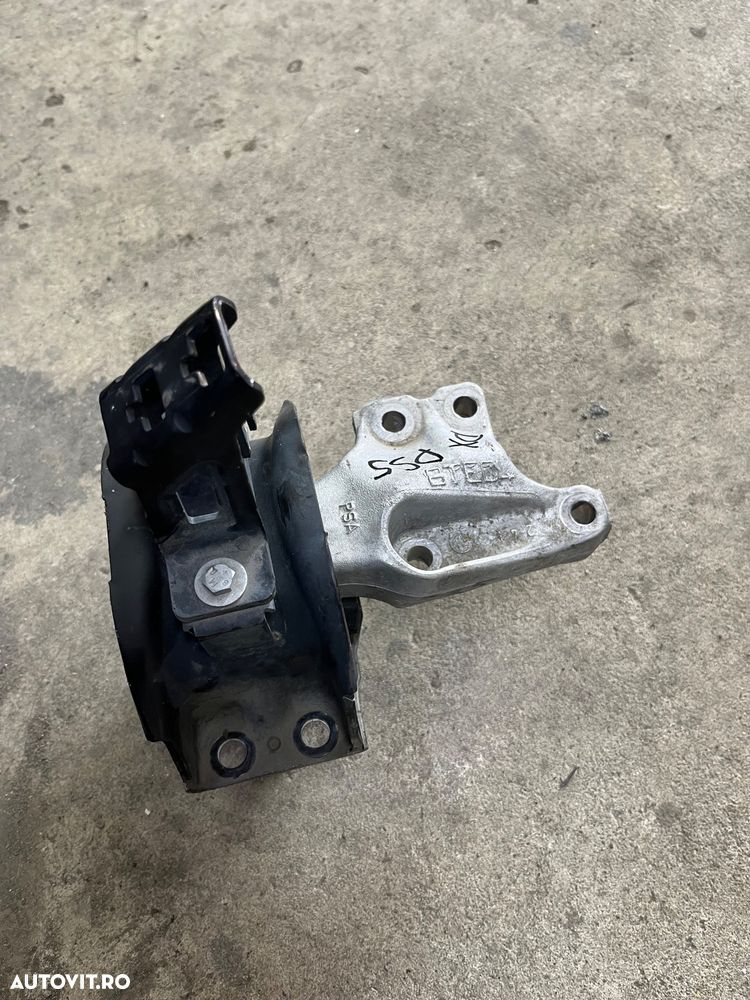 Suport motor Citroen Ds5 2.0 hibrid 2013 - 1