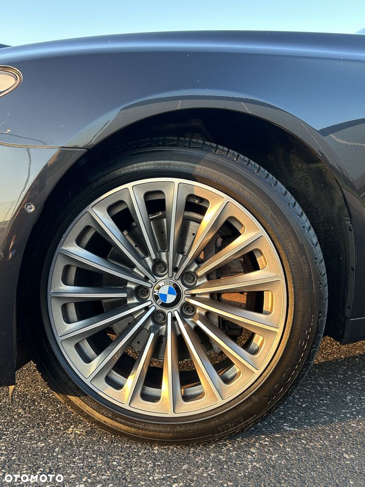 BMW Seria 7 - 11